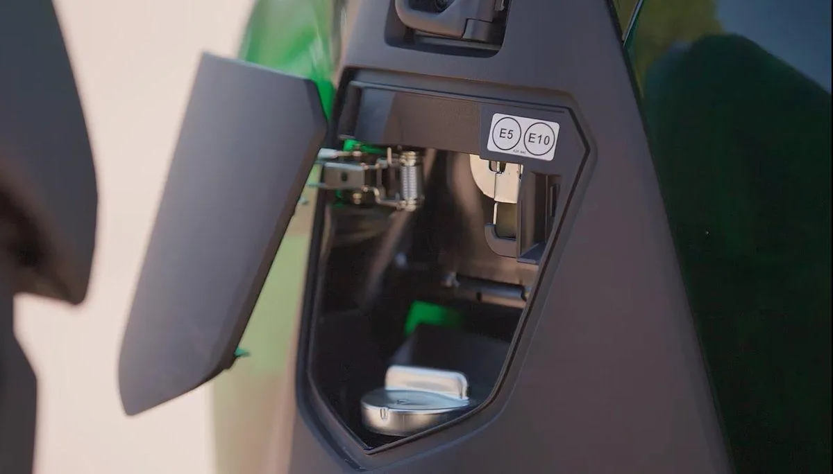 SH125i Vetro nhập khẩu Ý