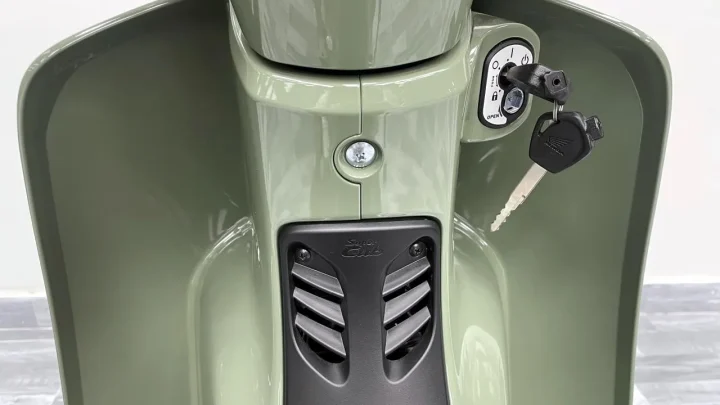 Honda Super Cub 110 Thái Lan -Yên liền siêu đẹp