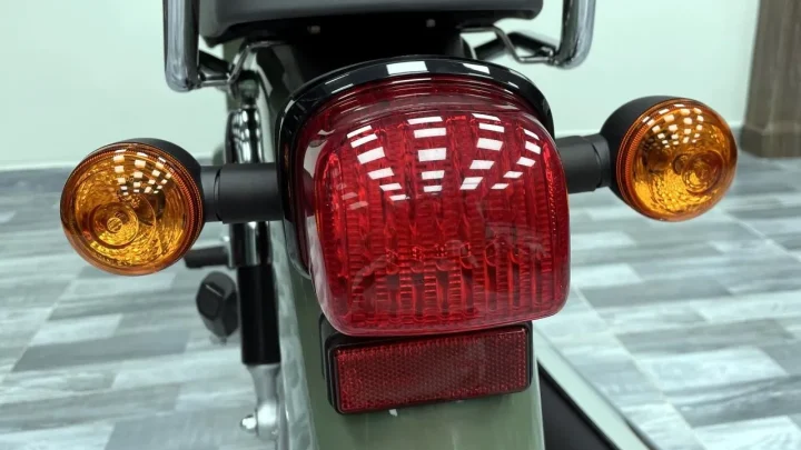 Honda Super Cub 110 Thái Lan -Yên liền siêu đẹp