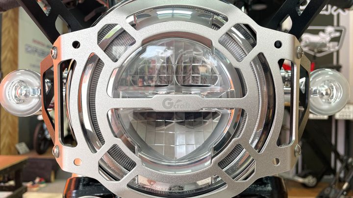 Chụp bảo vệ đèn pha Honda Dax 125 hiệu Gcraft Thái Lan
