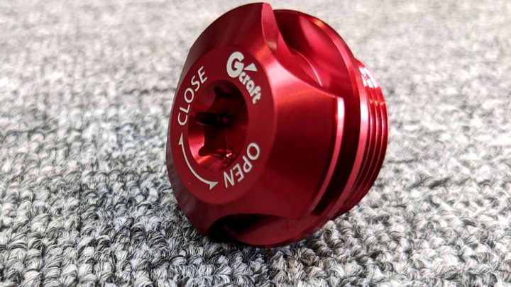 Ốc mân lửa lớn trang trí Honda Dax hiệu H2C nhập Thái Lan