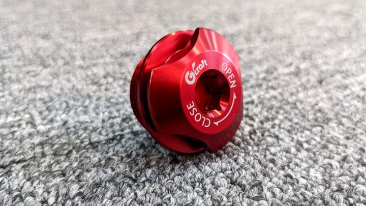 Ốc mân lửa lớn trang trí Honda Dax hiệu H2C nhập Thái Lan