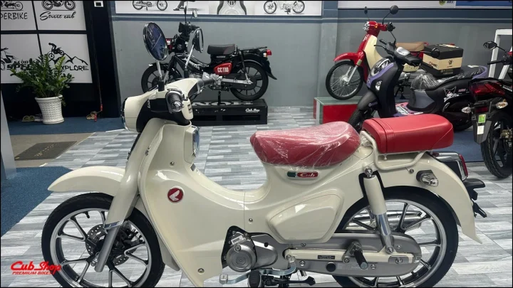 Honda Super Cub C125 Custom Special Edition