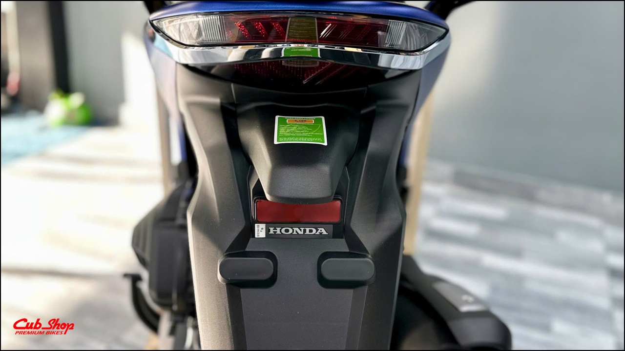 Honda SH Ý 150i – phiên bản màu xanh dương nhám Matt Pearl Pacific Blue - CubShop (1)