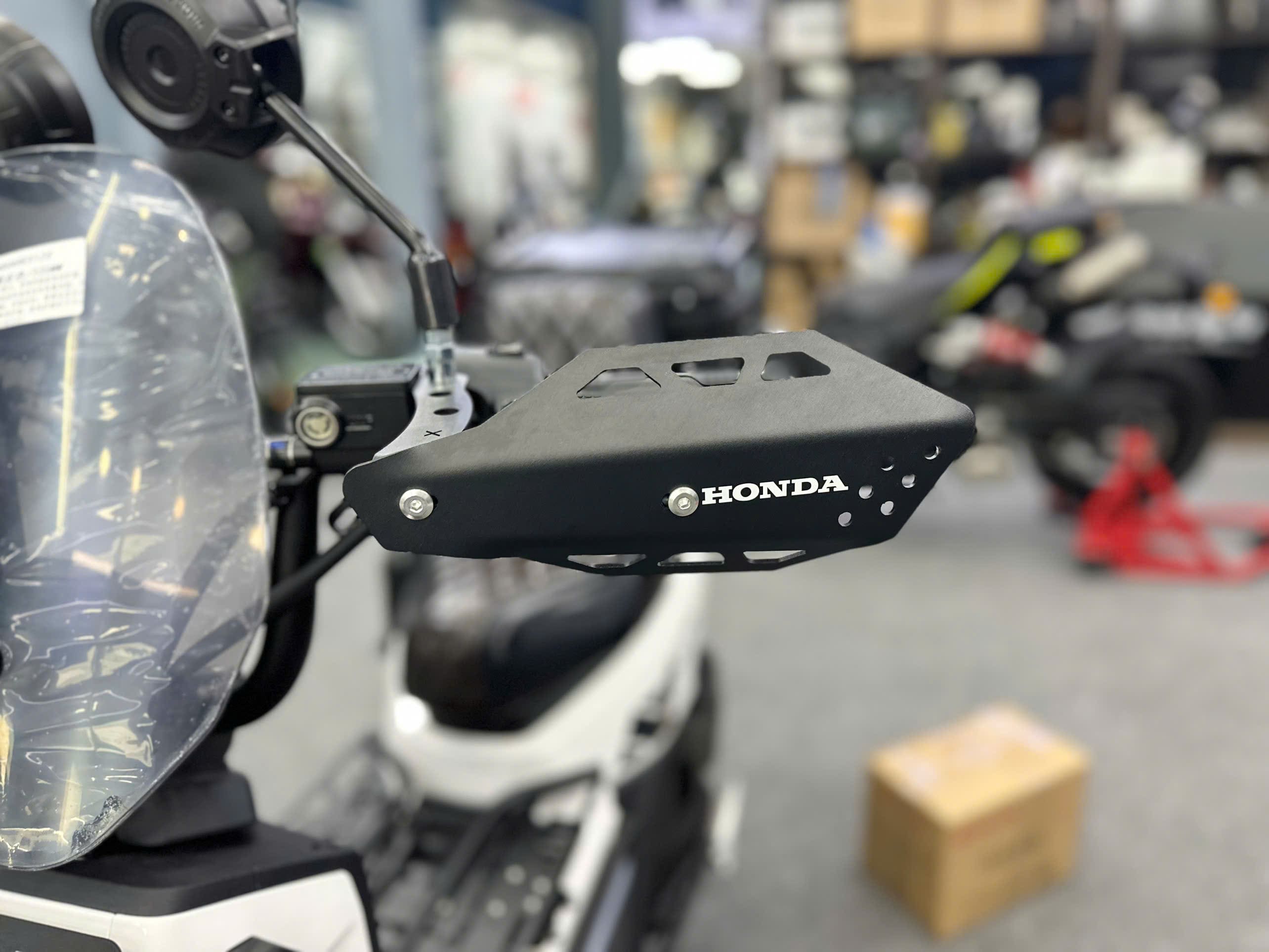 Phụ kiện honda square x125