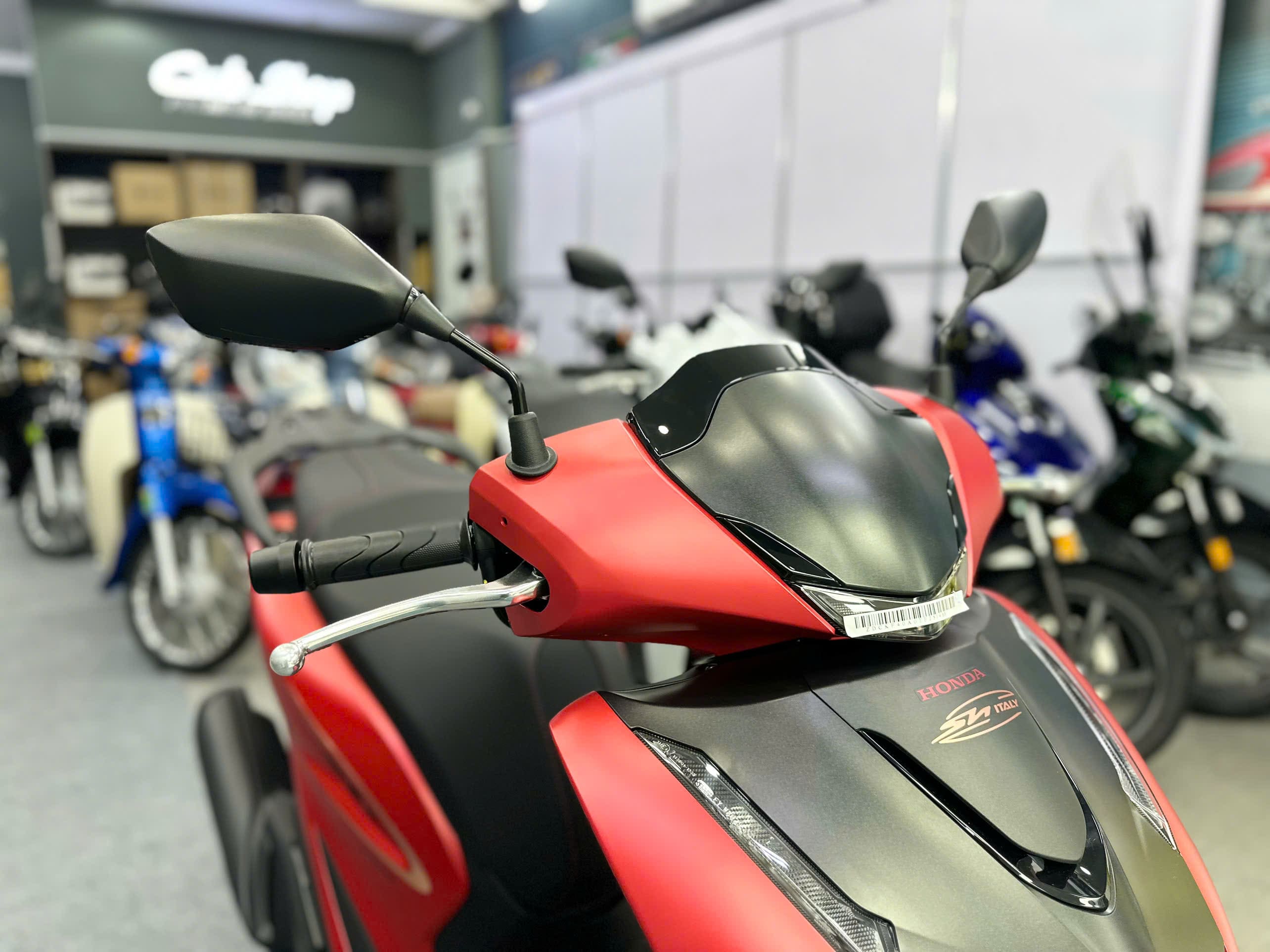 sh ý 150i 2026 màu đỏ