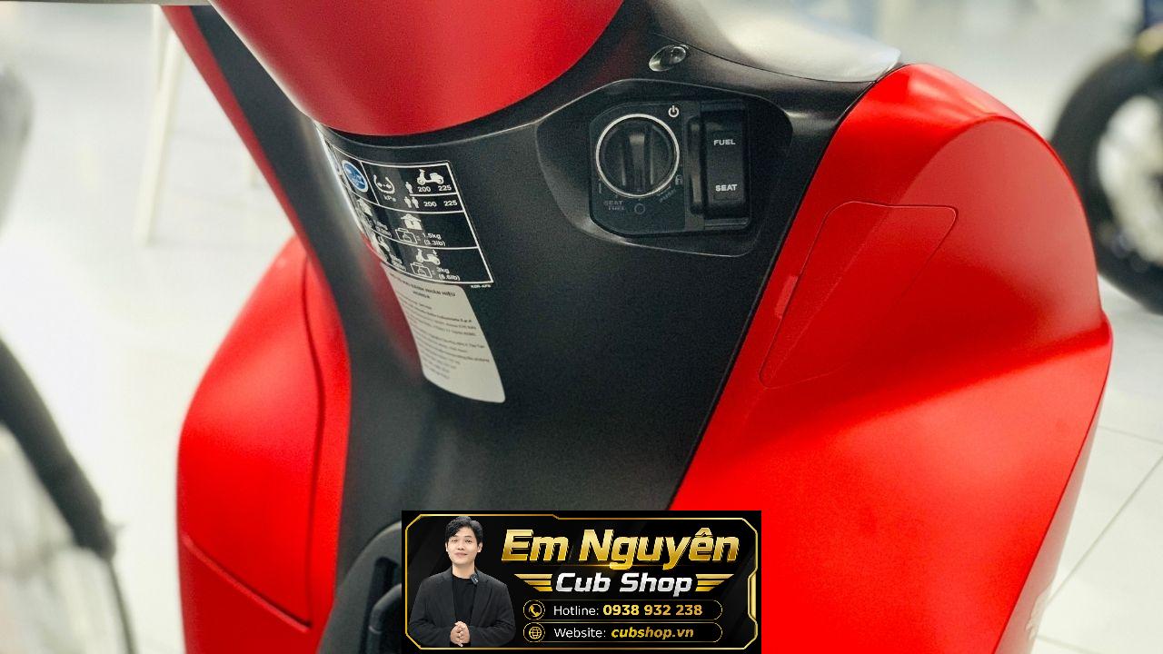 honda-sh150i-new-concept-design-mau-do-nham (6) Honda SH150i Italy Sporty Edition đỏ nhám