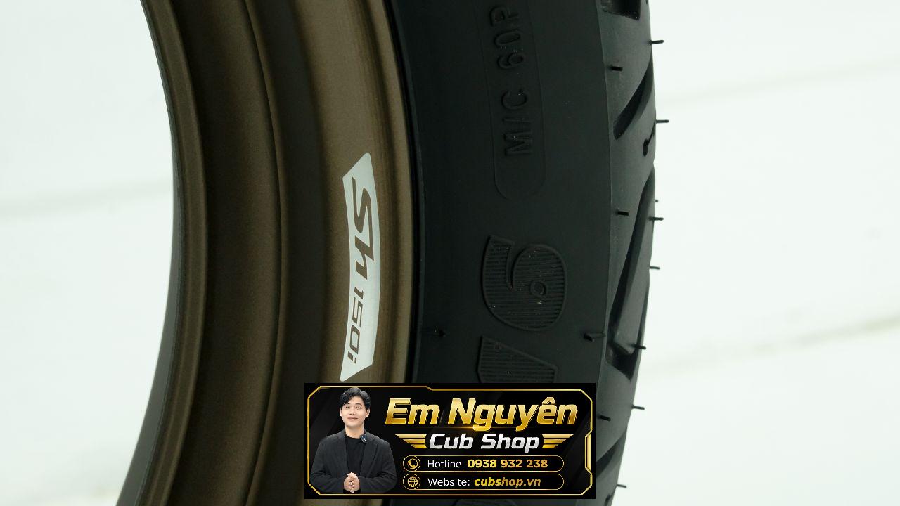 honda-sh150i-repsol-custom-cubhouse-viet-nam (13) Honda SH150i Italy Repsol Custom | Cá tính riêng theo yêu cầu