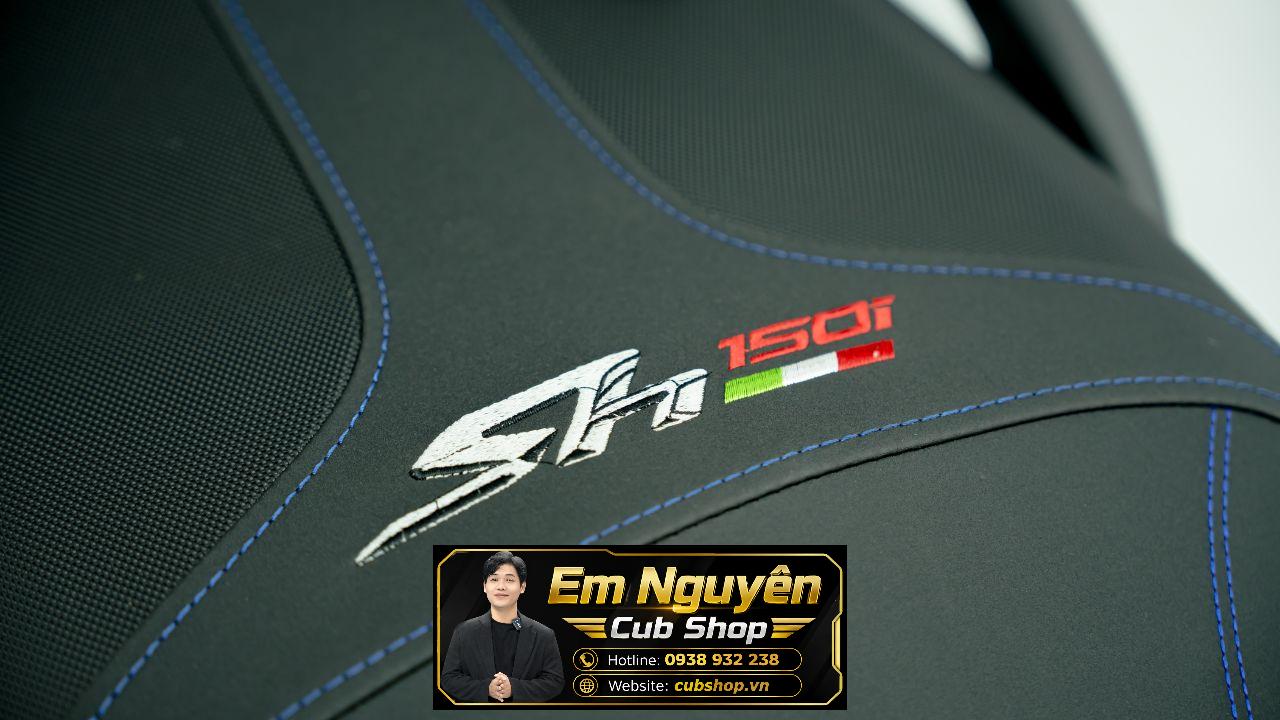 honda-sh150i-repsol-custom-cubhouse-viet-nam (3) Honda SH150i Italy Repsol Custom | Cá tính riêng theo yêu cầu