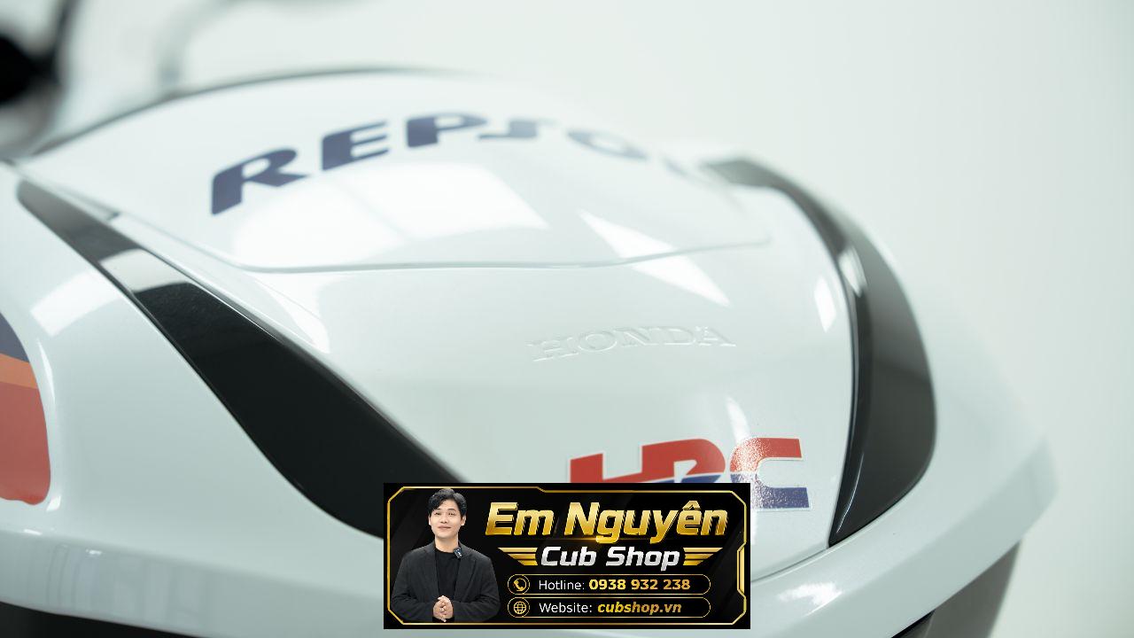 honda-sh150i-repsol-custom-cubhouse-viet-nam (9) Honda SH150i Italy Repsol Custom | Cá tính riêng theo yêu cầu