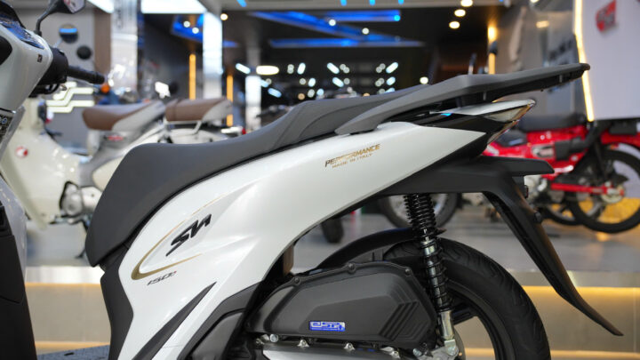 honda sh ý 150i 2027 màu trắng