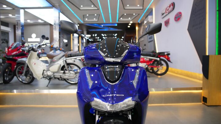 honda sh ý 150i 2027 vetro blue