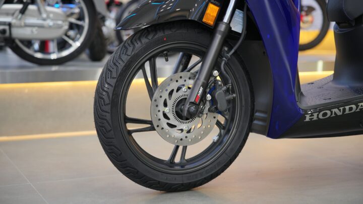 honda sh ý 150i 2027 vetro blue