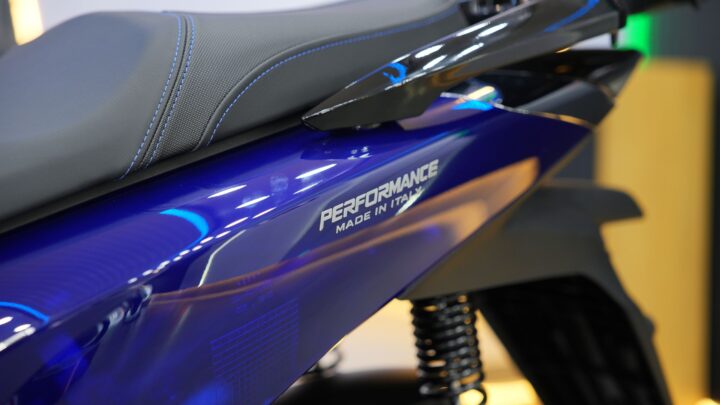 honda sh ý 150i 2027 vetro blue